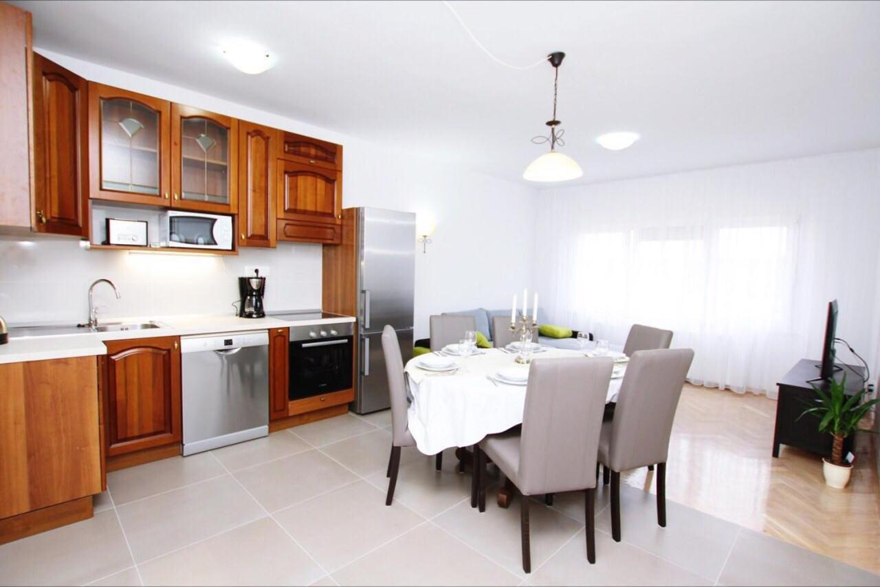 Apartmant Milan Трогір Екстер'єр фото